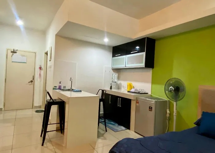 Private Studio Viana Court Service Apartment 2 With Private Parking