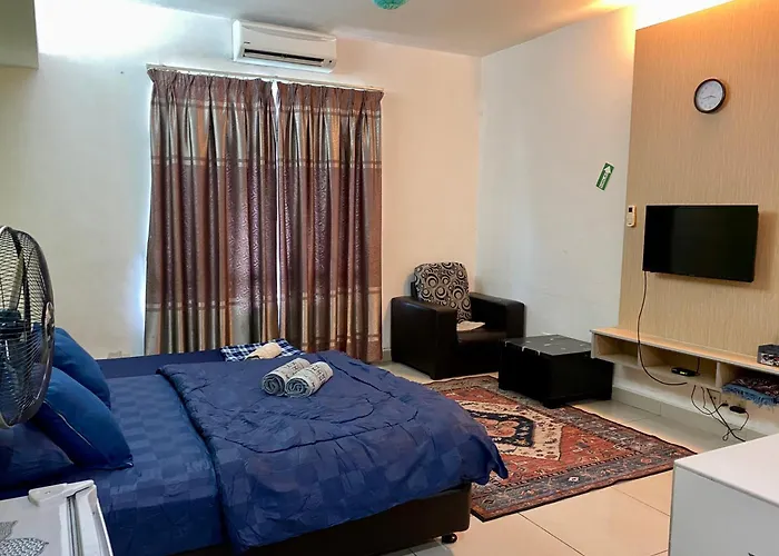 Private Studio Viana Court Service Apartment 2 With Private Parking