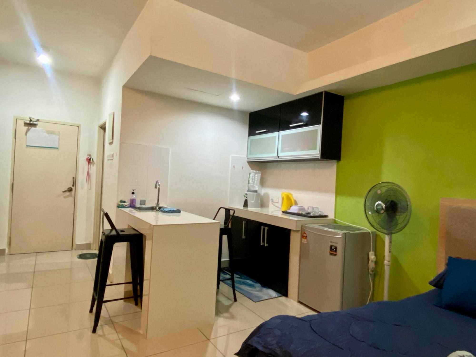 Private Viana Court Service 2 With Private Parking Apartment *