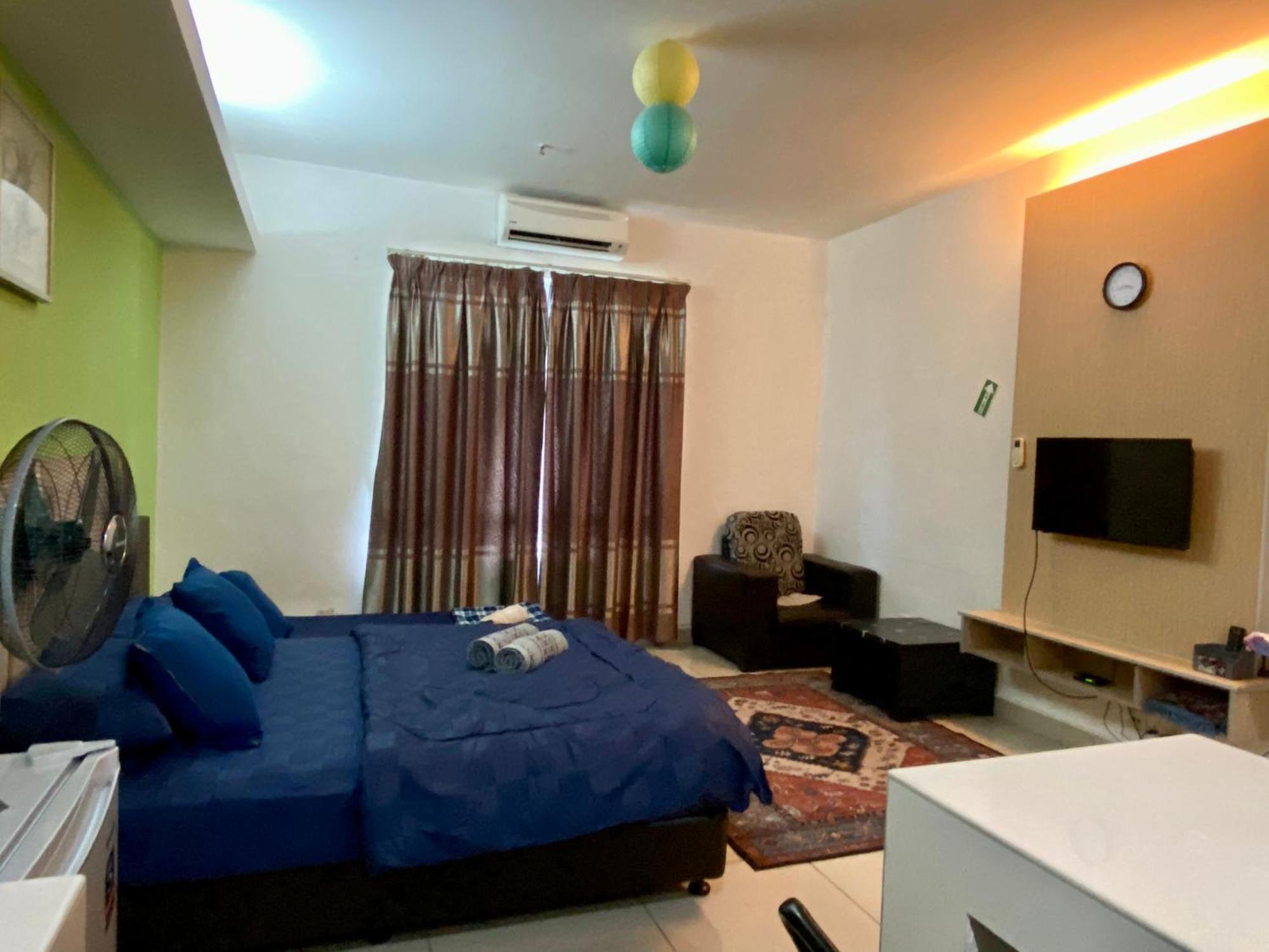 Private Viana Court Service 2 With Private Parking Apartment *