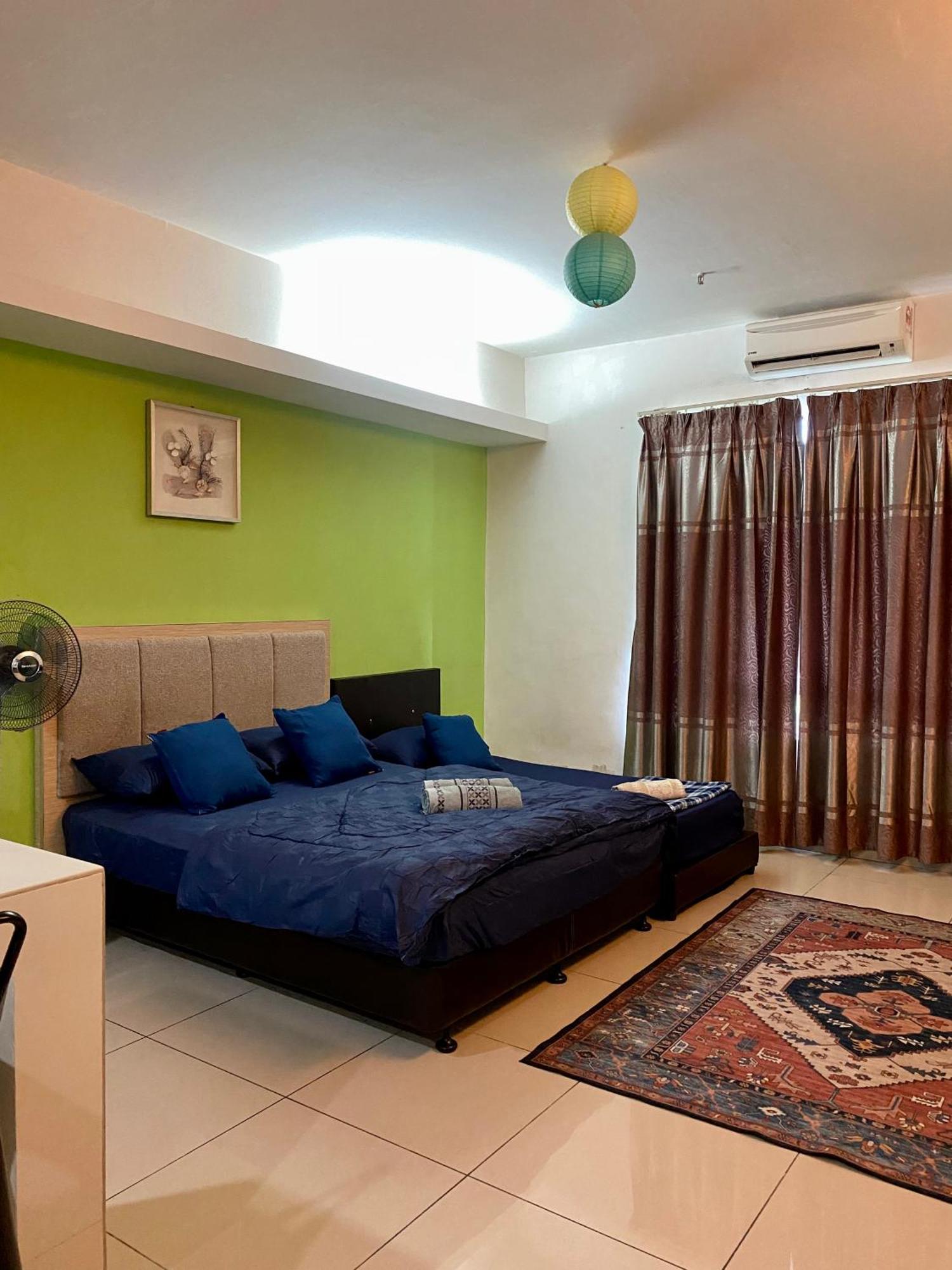 Apartment Private Viana Court Service 2 With Private Parking *
